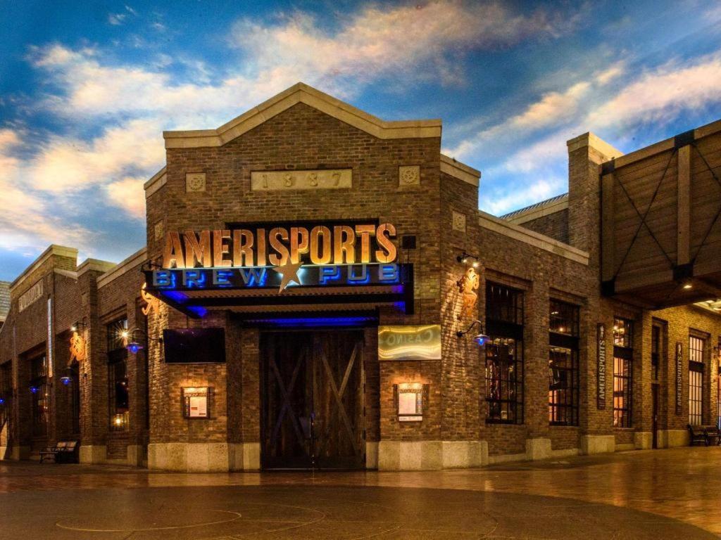Ameristar Casino Hotel Канзас-Сіті Екстер'єр фото